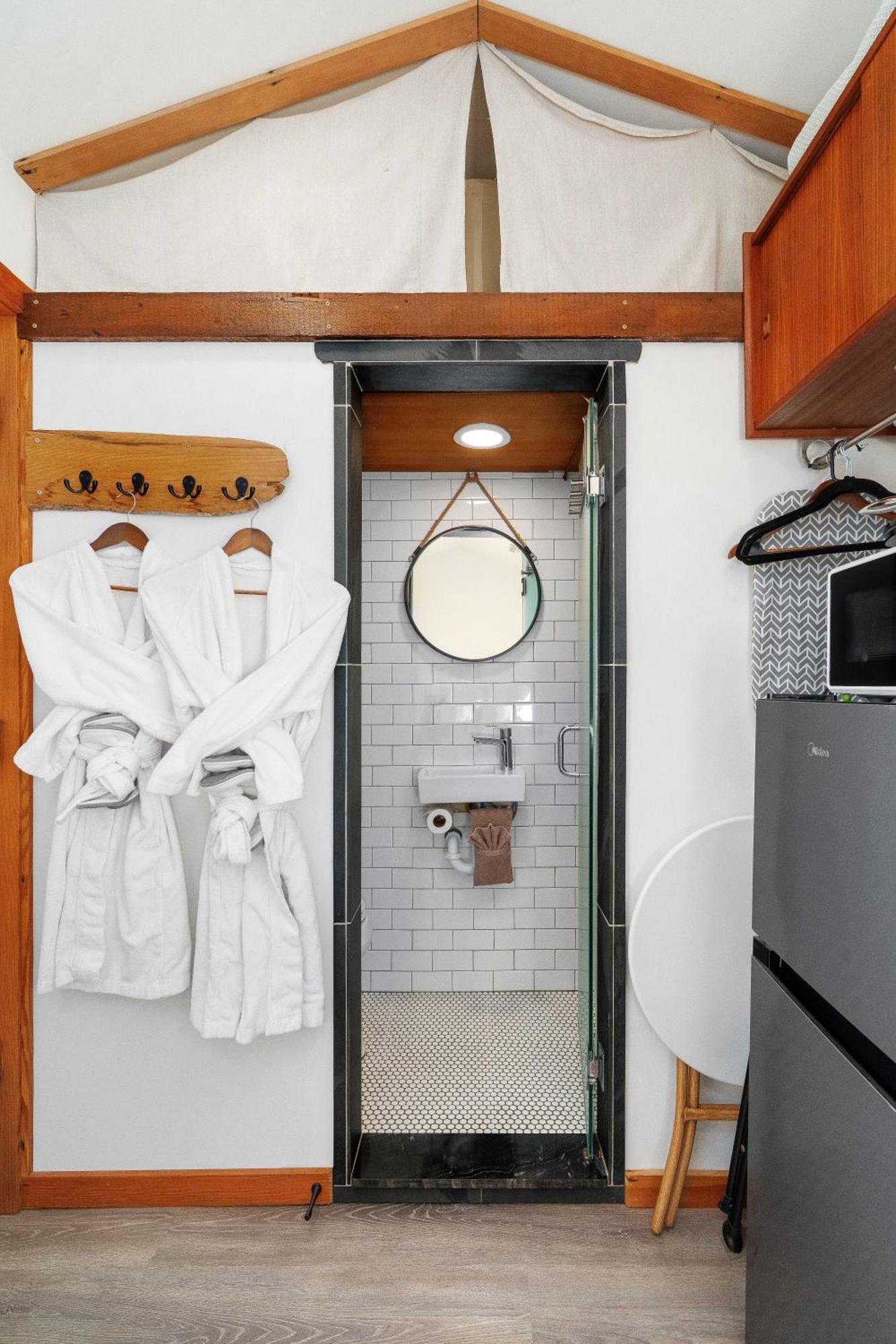 Blue Moon Tiny House, Sauna,Ht Port Angeles Exterior photo
